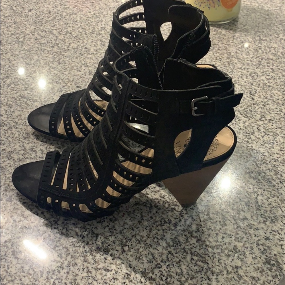 Vince camuto booties size 7 “earinan sandal”